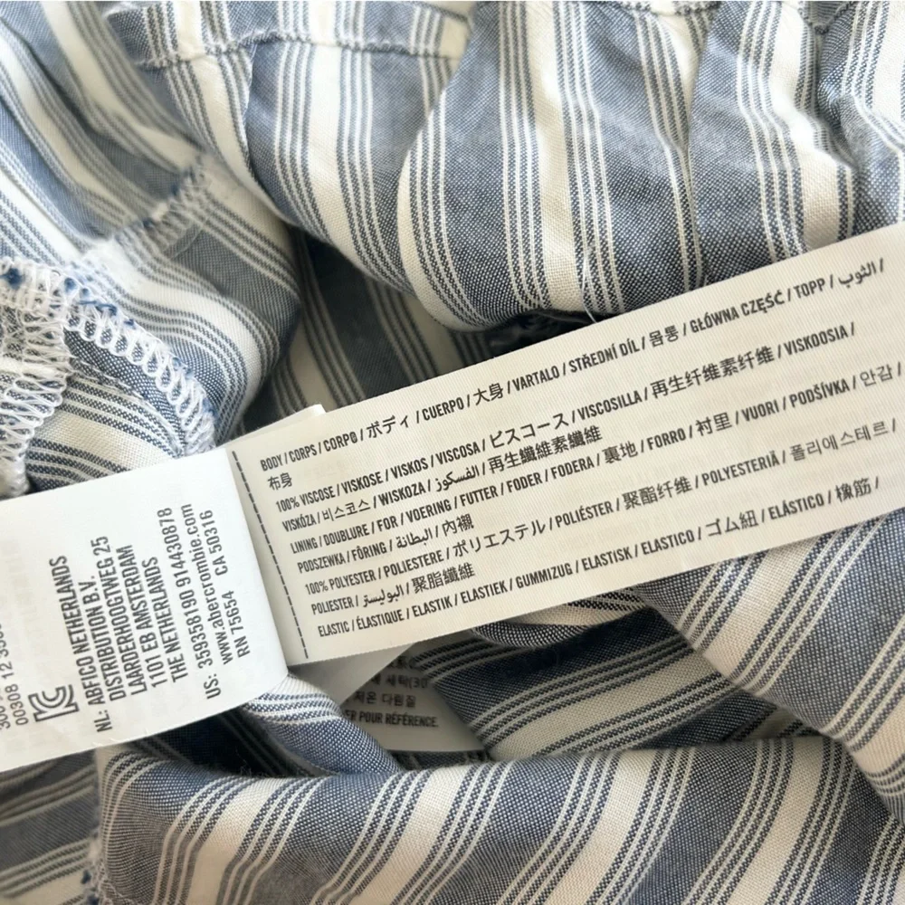 ⭐️ NEW Hollister Small Blue and White Striped Belted Mini Dress - Picture 4 of 5